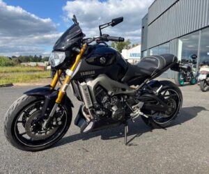 YAMAHA MT-09