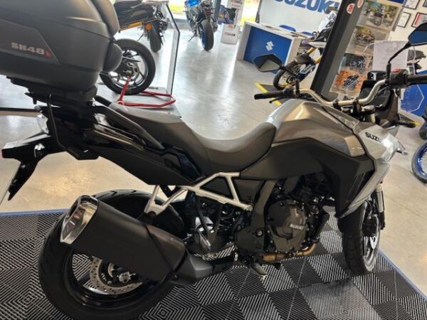SUZUKI DL V-STROM 800 SE – Image 5