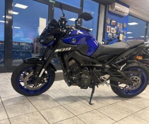 YAMAHA MT-09