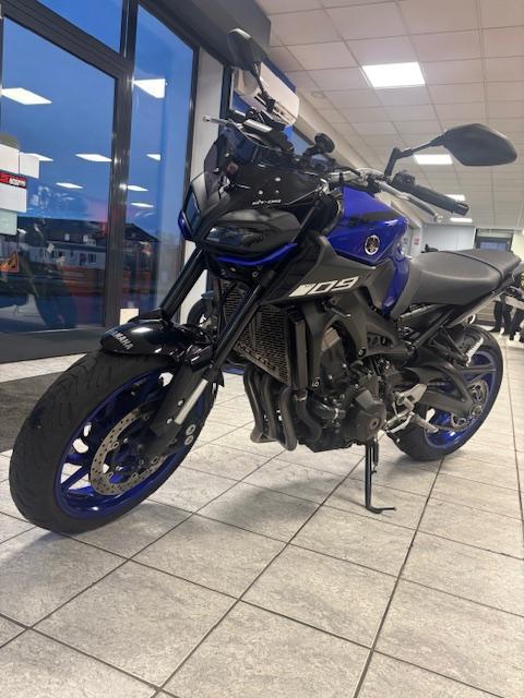 YAMAHA MT-09 – Image 3